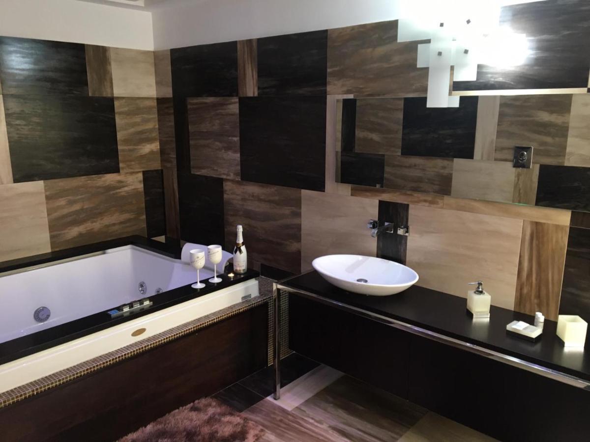 Donna Teresa Hotel Naples Luaran gambar