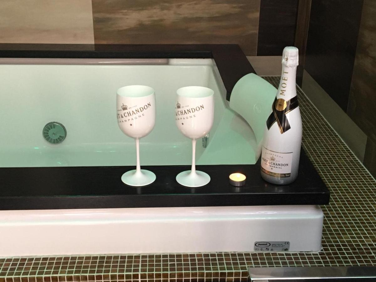 Donna Teresa Hotel Naples Luaran gambar